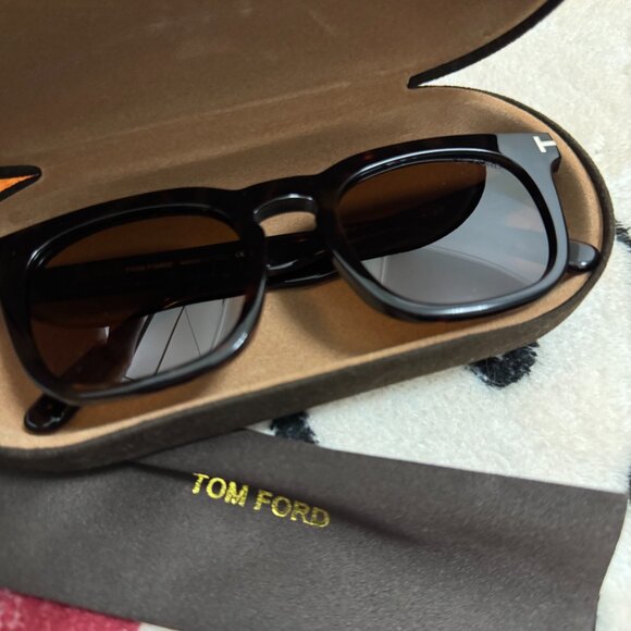 Tom Ford Tortoise Square Sunglasses - Viral Retro Aesthetic main image 6